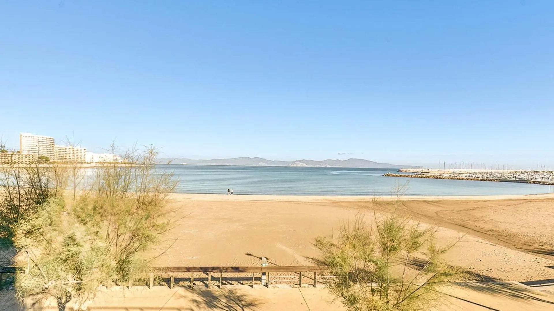 Apto. Vista Mar - Wifi, Piscina, Parking, 1ª Linea De La Playa. - Es-89-130 Torroella de Montgrí 0*,  Espanha
